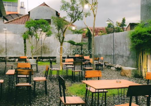 Koteh O Coffee Eatery, Konsep Cafe yang Cozy dan Kekinian di Tulungagung!