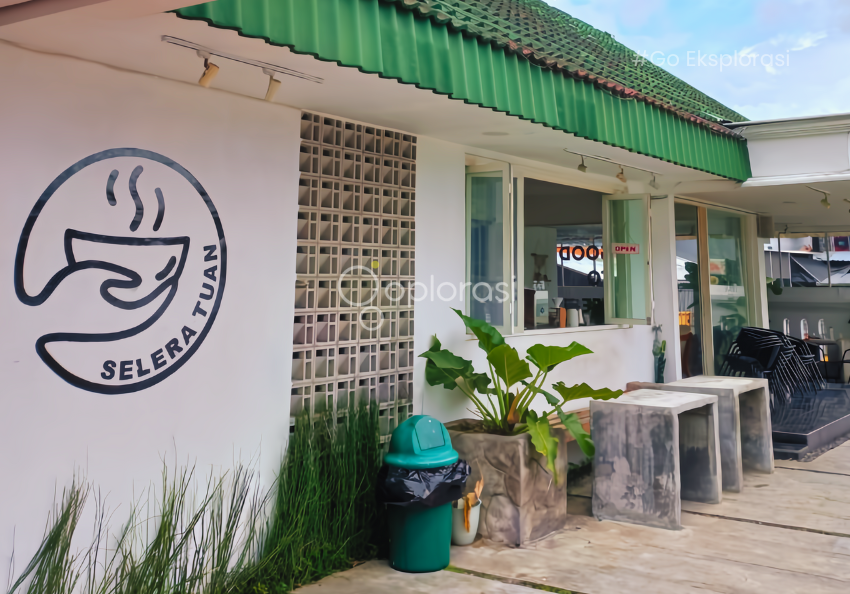 Tuan Coffee Malang: Cafe Modern Minimalis, Tempatnya Nyaman!