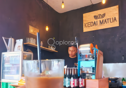 Kongkow Bareng Teman dan Nikmati Kopi Tarik di Kedai Matua Blitar