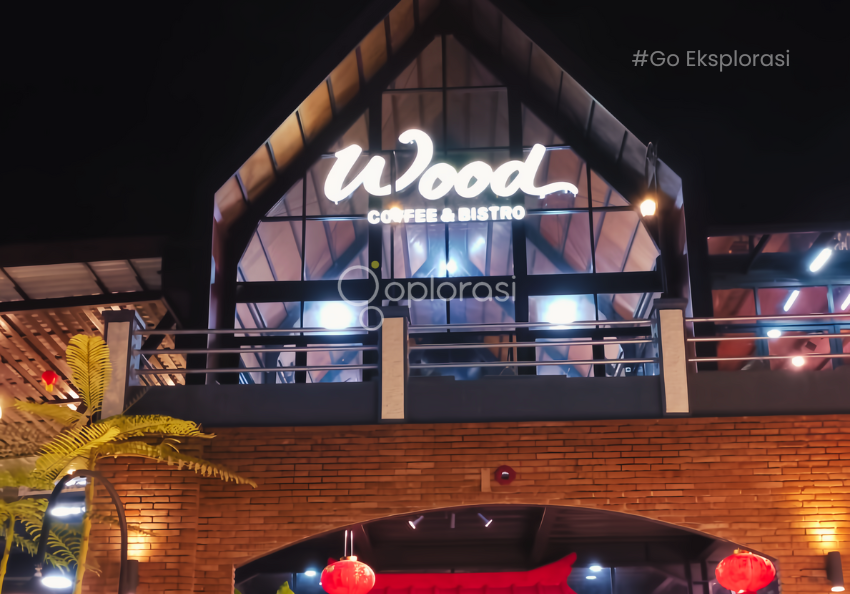 Wood Coffee & Bistro, Tempat Nyaman dengan Space yang Instagramable!