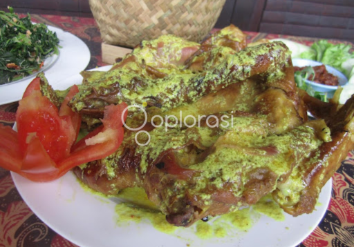 Ayam Lodho Bu Bayan, Kuliner Legendaris Khas Blitar